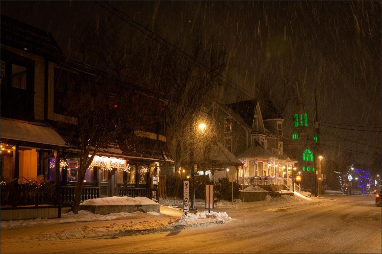 Bed and Breakfast Au Coeur De Saint-Sauveur Екстер'єр фото