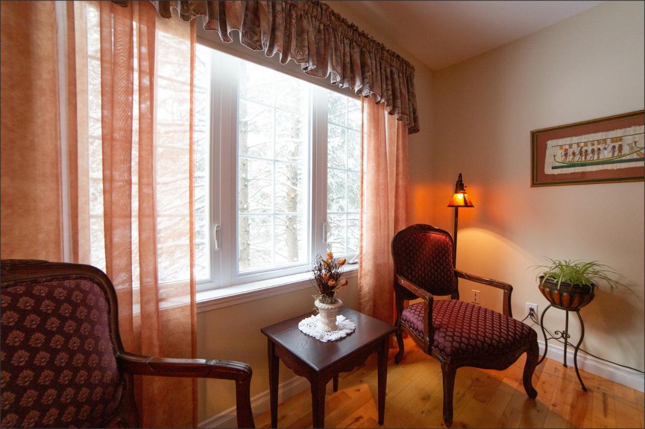 Bed and Breakfast Au Coeur De Saint-Sauveur Екстер'єр фото
